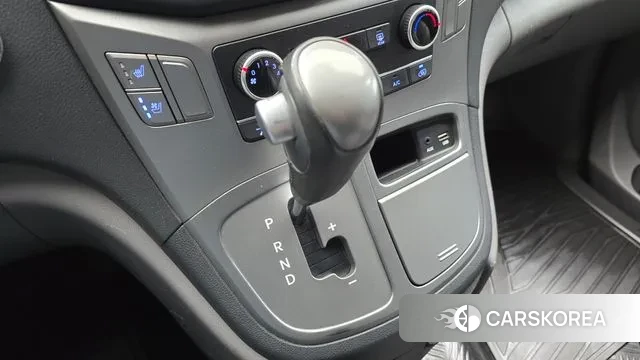 Hyundai The New Grand Starex id 3547570 из Кореи 19