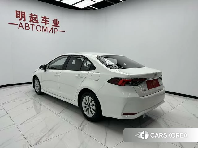Toyota Corolla id 4365849 из Китая 16