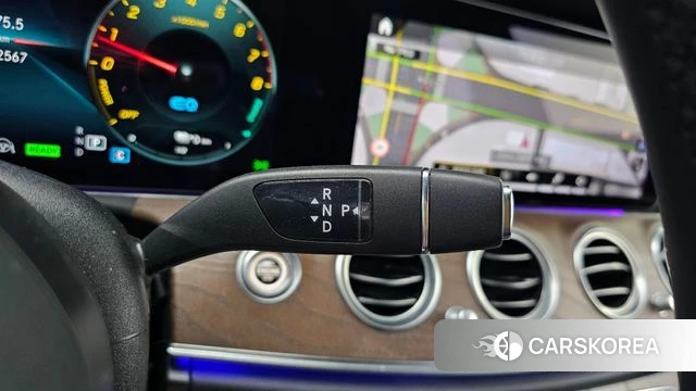 Mercedes-Benz E-Class W213 id 4608957 из Кореи 31