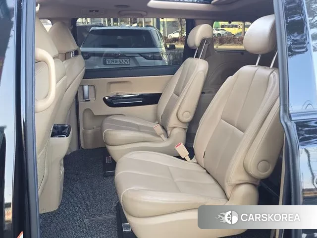 Kia The New Carnival id 3681946 из Кореи 19