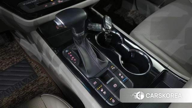 Kia The New Carnival id 4188112 из Кореи 19