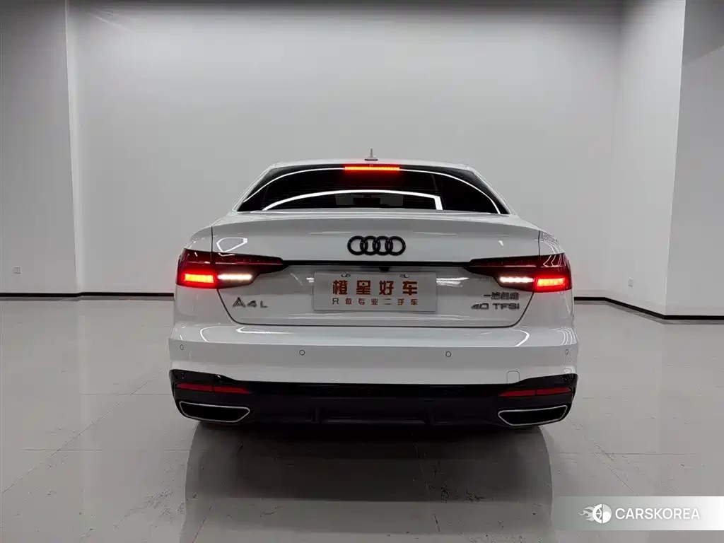 Audi A4L id 4622387 из Китая 13