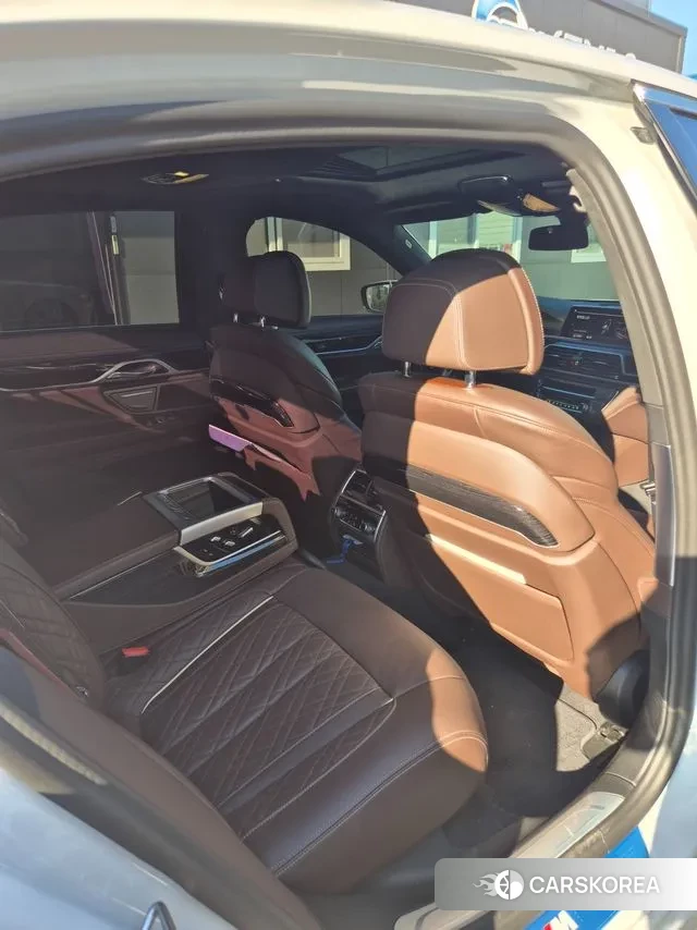 BMW 7 Series (G11) id 3573060 из Кореи 9