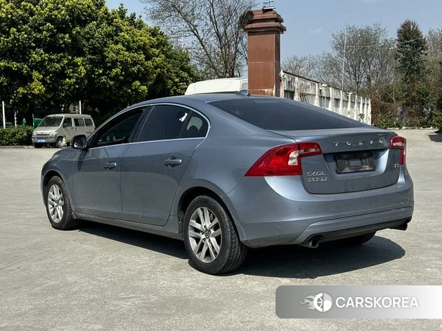 Volvo S60 id 4215713 из Китая 14