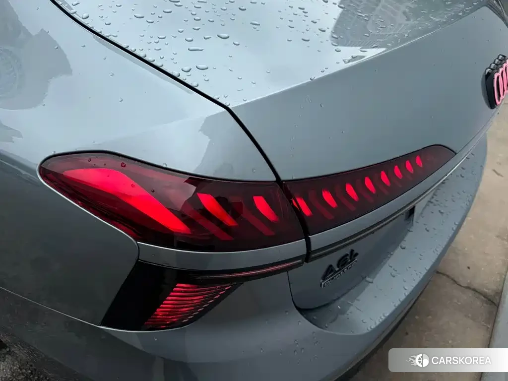 Audi A6L id 4649344 из Китая 28