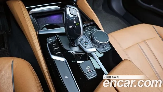 BMW 5 Series (G30) id 2945839 из Кореи 19