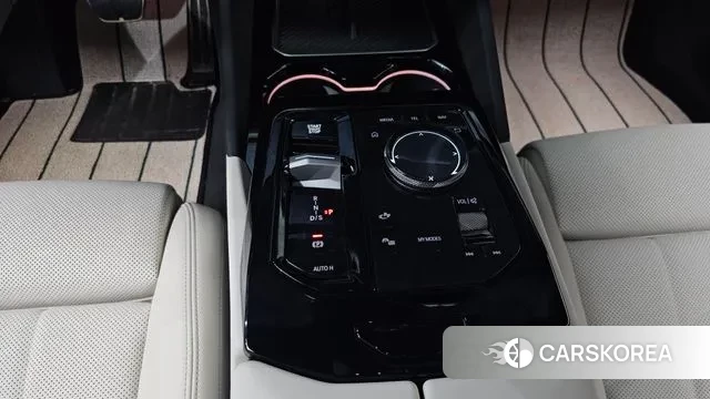 BMW 5 Series (G60) id 3371716 из Кореи 19