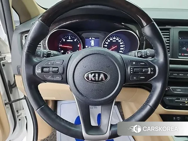 Kia The New Carnival id 3608281 из Кореи 17