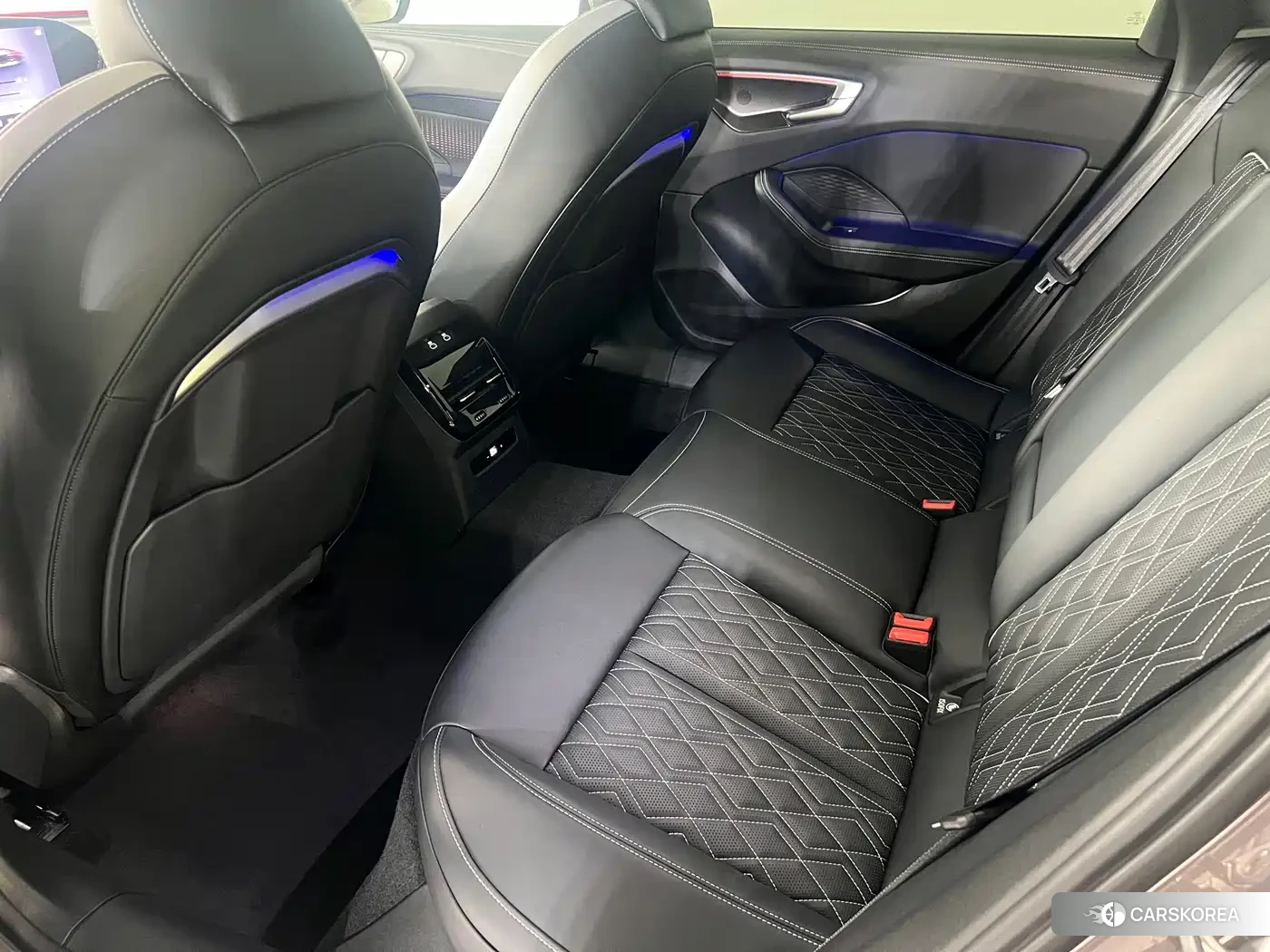 Audi A5L id 4589111 из Китая 19