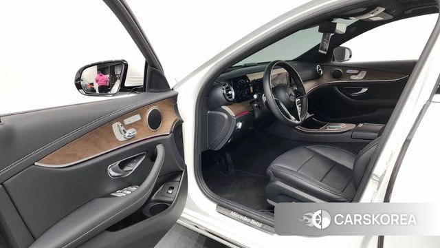 Mercedes-Benz E-Class W213 id 4292399 из Кореи 35