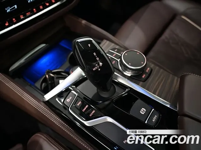 BMW 5 Series (G30) id 2876804 из Кореи 17