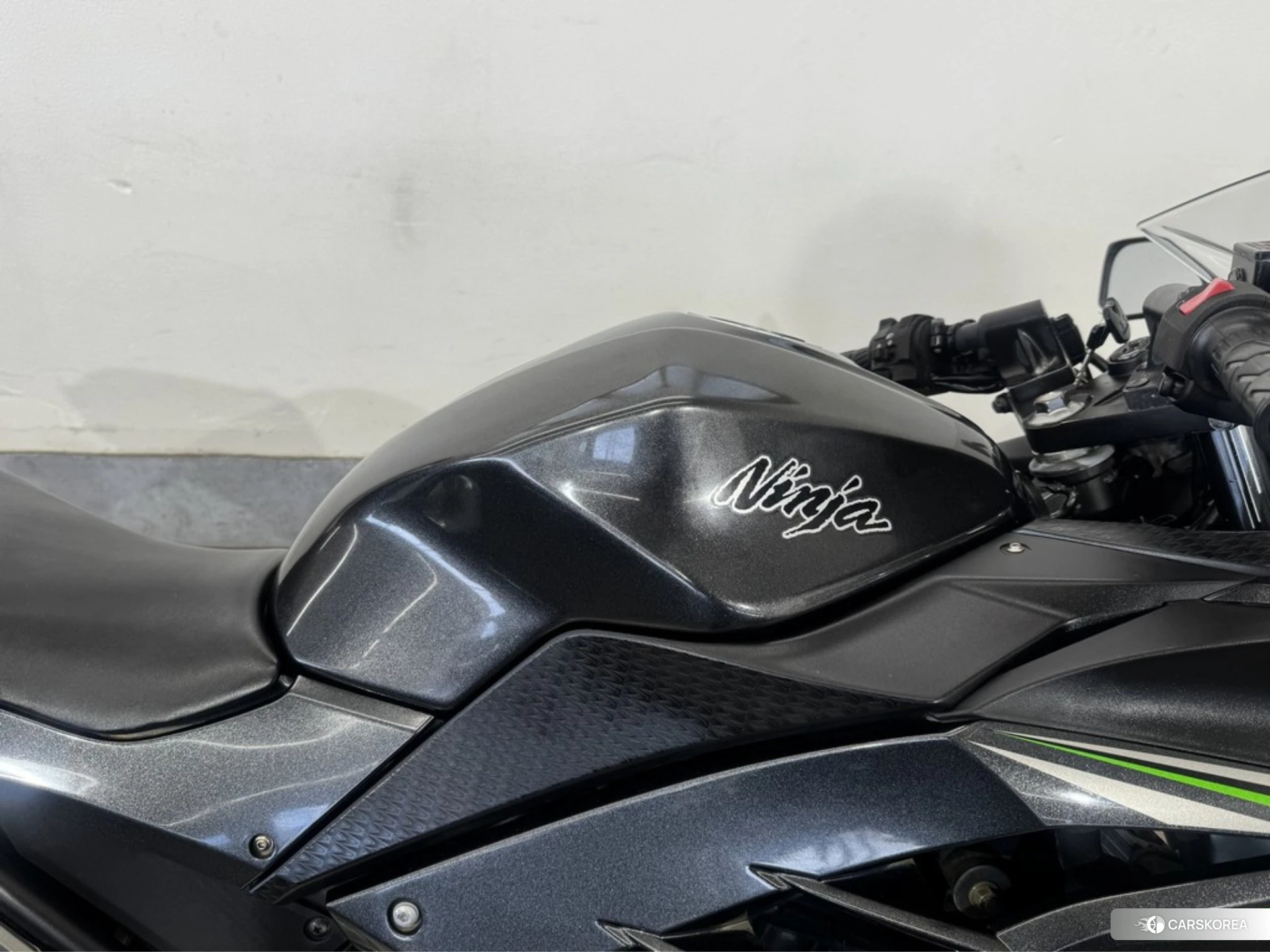 Kawasaki NINJA 250 id 3947600 из Японии 30