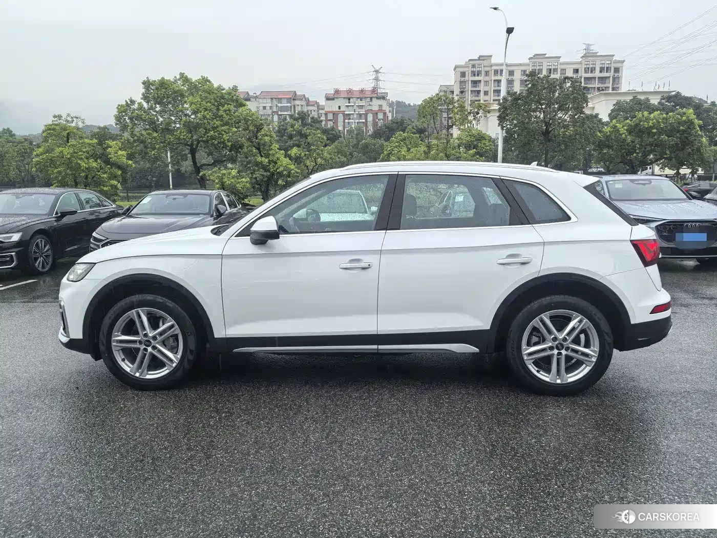 Audi Q5L id 4576501 из Китая 12