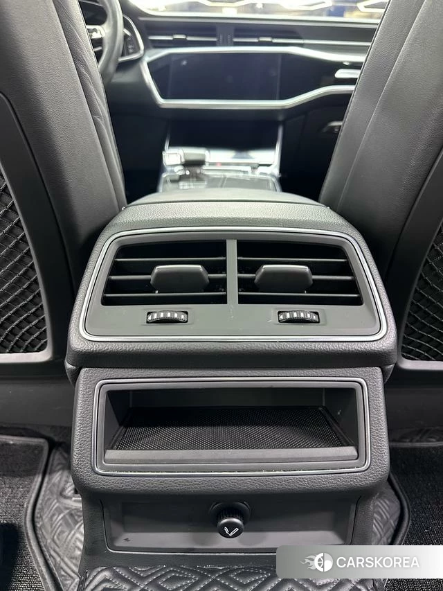 Audi A6L id 4300218 из Китая 16