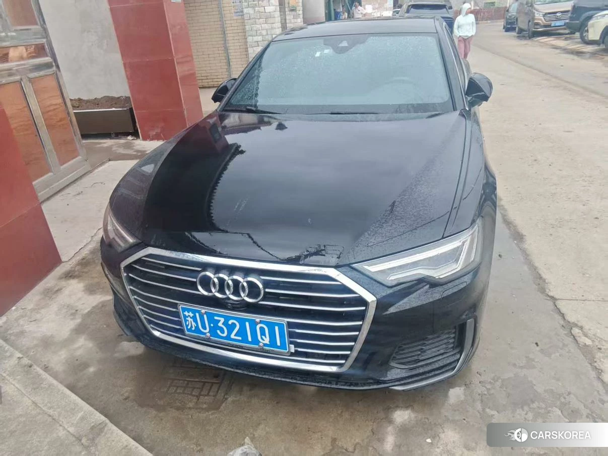 Audi A6L id 4473418 из Китая 9