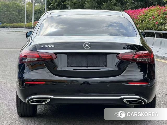 Mercedes-Benz E-class id 4277713 из Китая 21