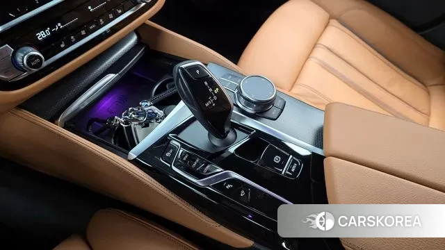 BMW 5 Series (G30) id 3497245 из Кореи 19