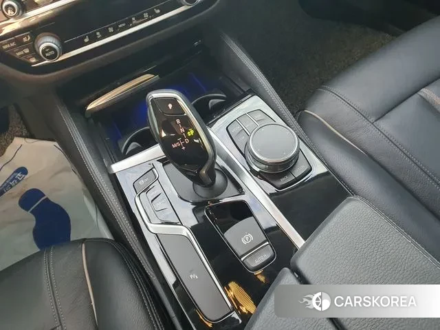 BMW 5 Series (G30) id 3060590 из Кореи 11