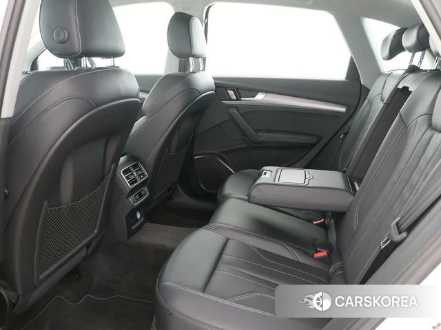 Audi Q5L Sportback id 4291023 из Китая 15