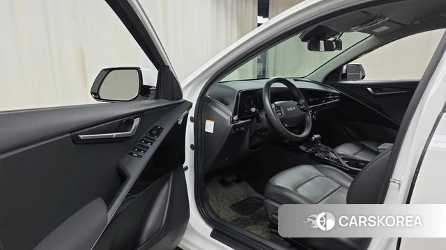 Kia Di Ol Nu Niro id 4579960 из Кореи 30