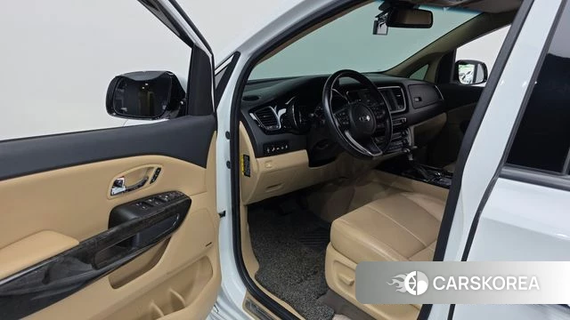Kia The New Carnival id 4632990 из Кореи 36