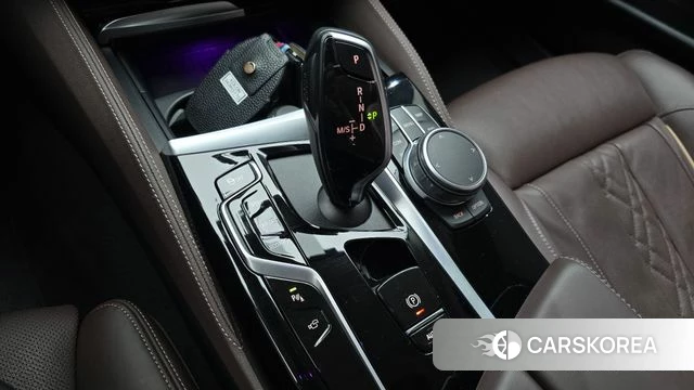 BMW 5 Series (G30) id 3916140 из Кореи 19