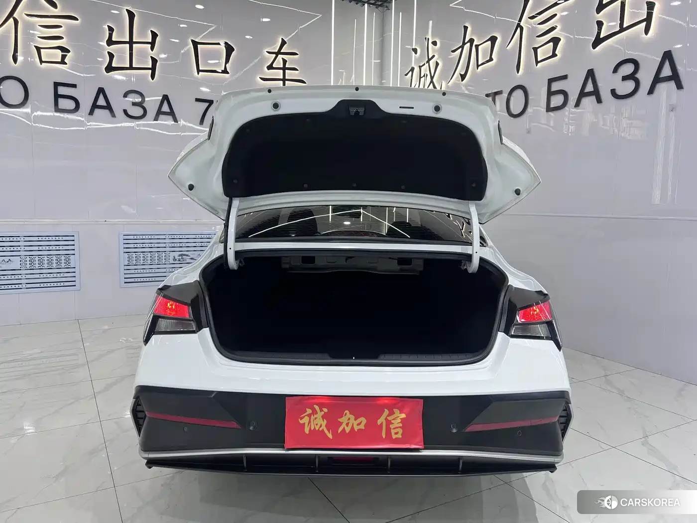 Hyundai Elantra id 4576552 из Китая 20