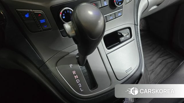 Hyundai The New Grand Starex id 3834469 из Кореи 19