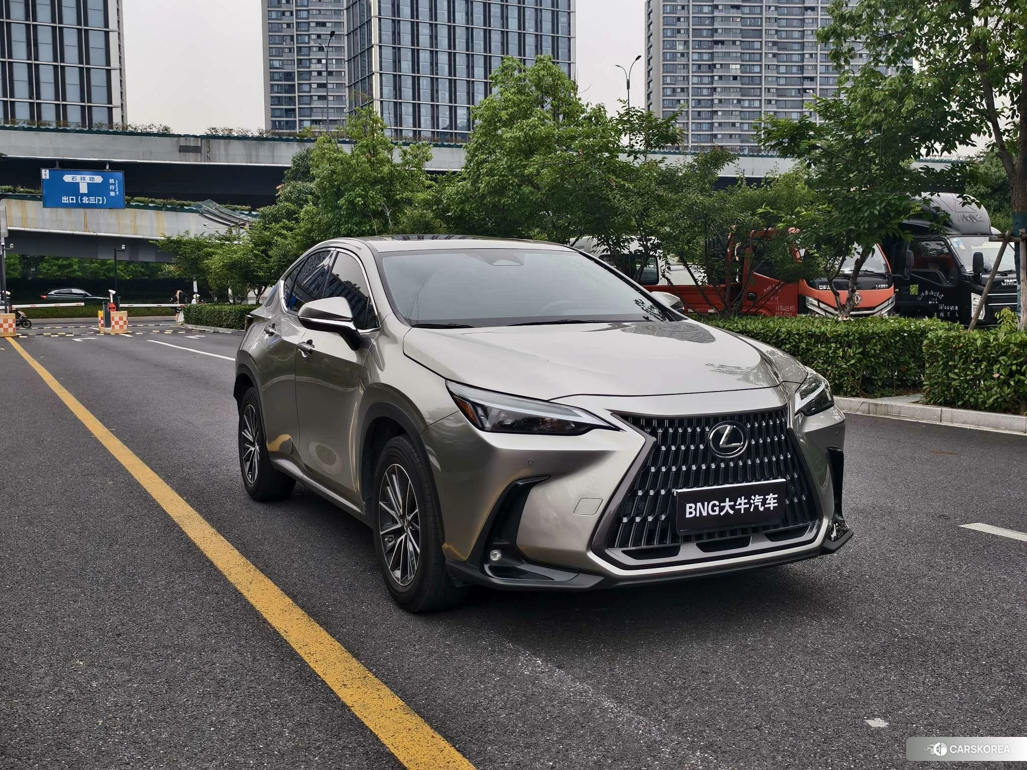 Lexus NX id 4461862 из Китая 14