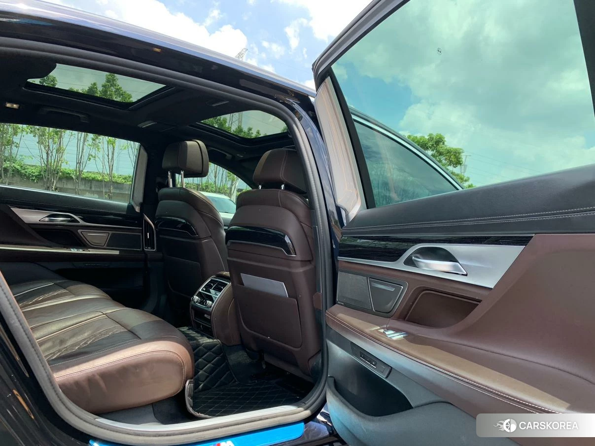 BMW 7 series id 4498767 из Китая 35