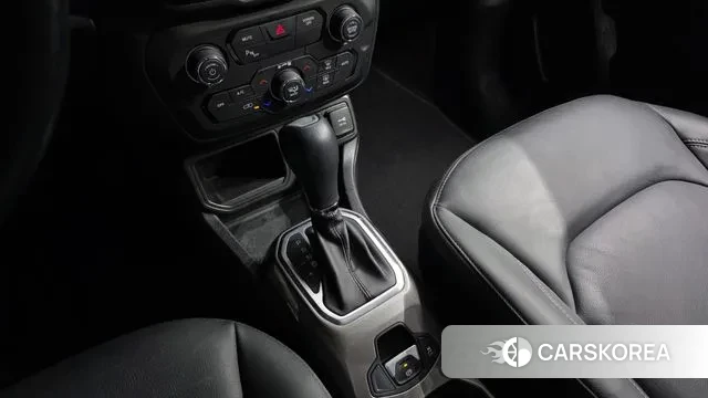 Jeep Renegade id 3422895 из Кореи 19