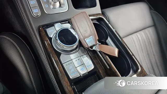 Genesis G90 id 3438691 из Кореи 19