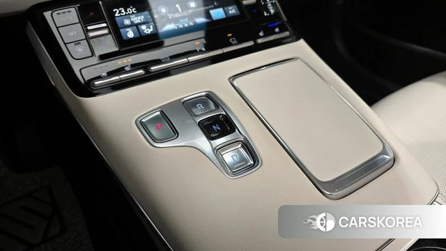 Hyundai The New Grandeur IG Hybrid id 3892639 из Кореи 19