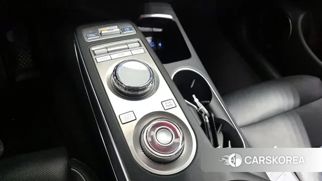 Genesis GV70 id 3425414 из Кореи 19