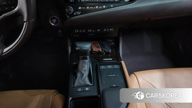 Lexus ES300h 7th generation id 4543511 из Кореи 19