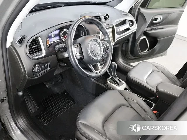 Jeep Renegade id 3098174 из Кореи 19
