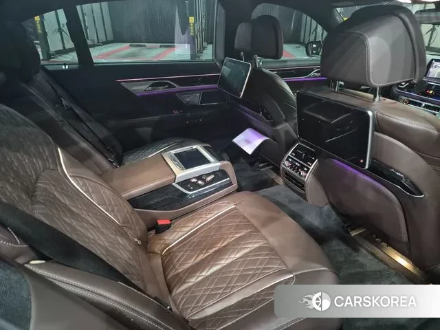 BMW 7 Series (G11) id 3248712 из Кореи 10