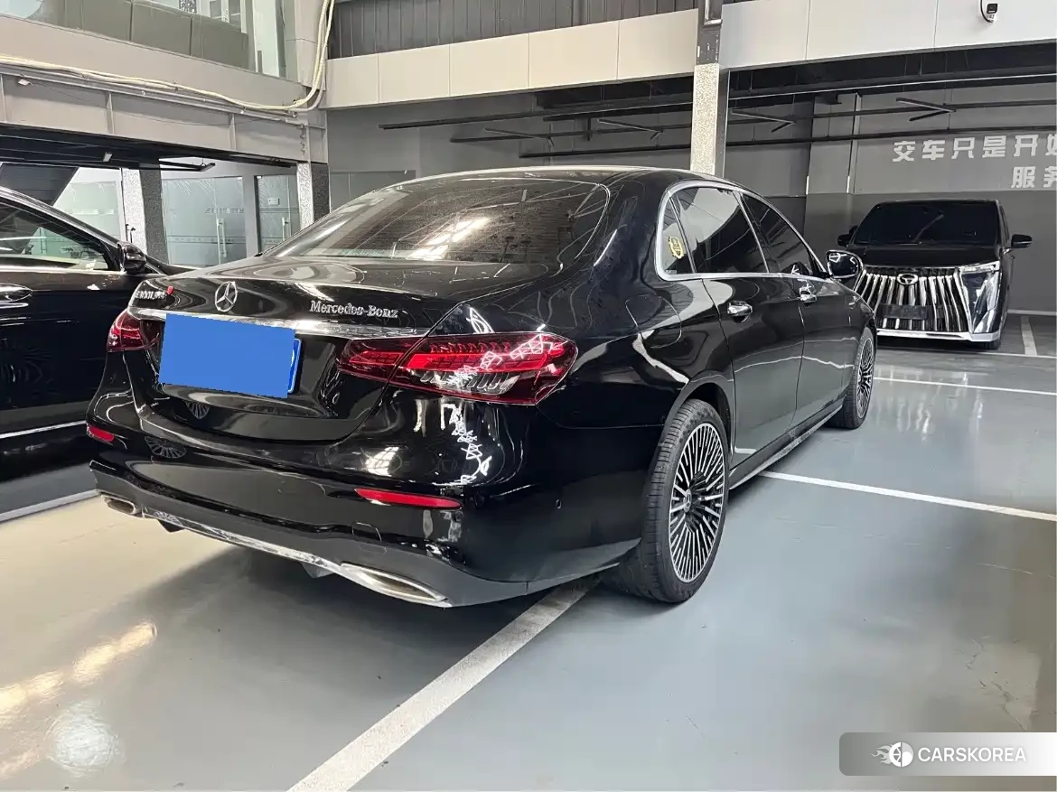 Mercedes-Benz E-Class id 4622557 из Китая 14