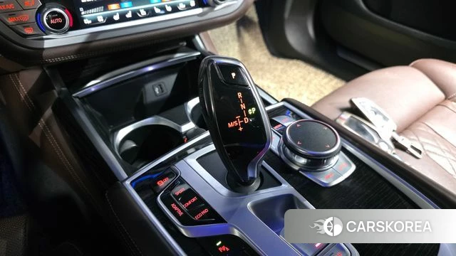 BMW 7 Series (G11) id 3955521 из Кореи 19