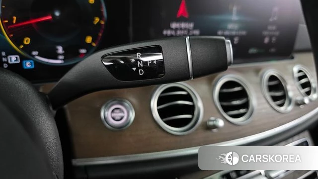 Mercedes-Benz E-Class W213 id 4625430 из Кореи 32