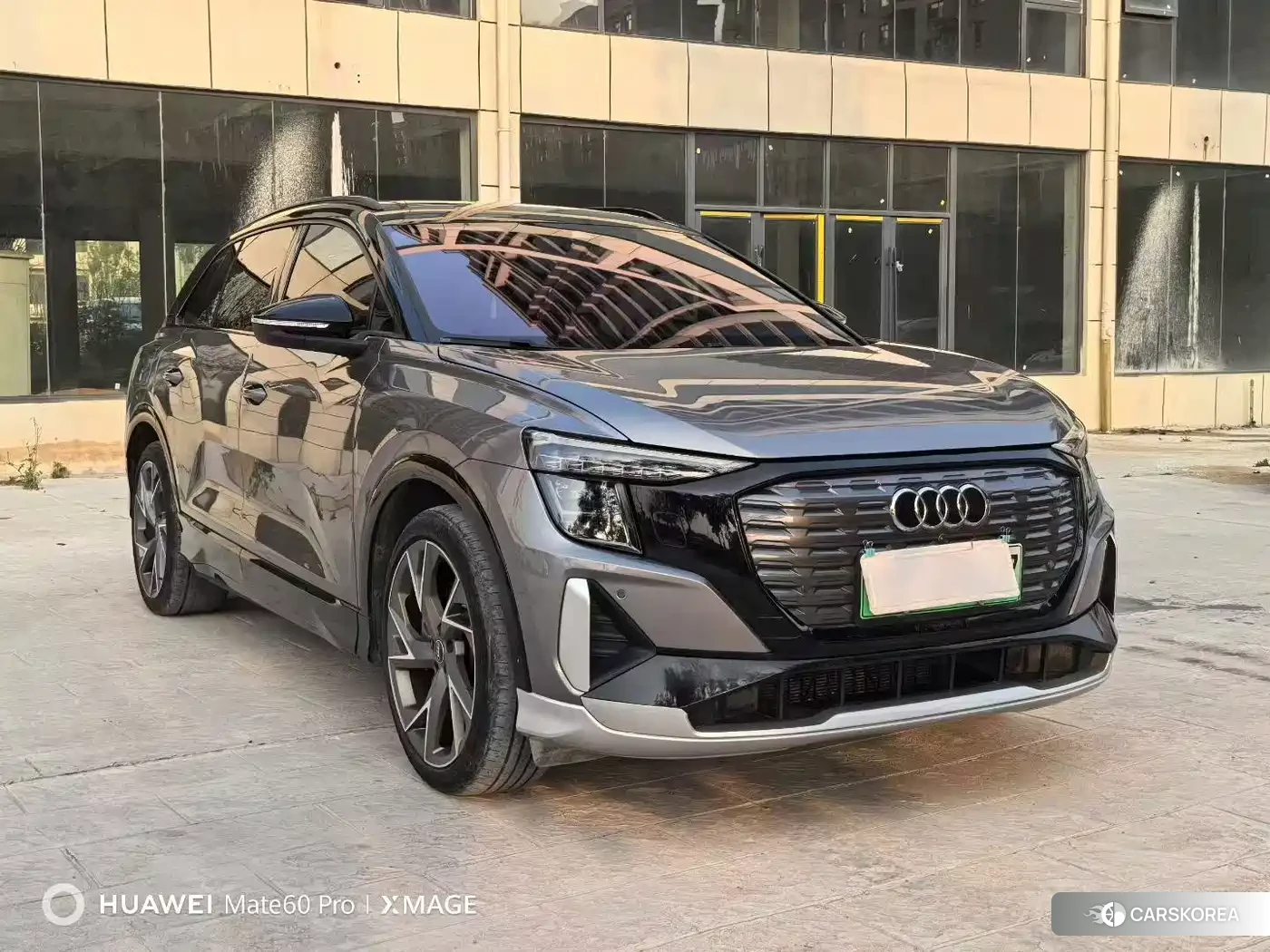 Audi Q5 e-tron id 4577673 из Китая 9