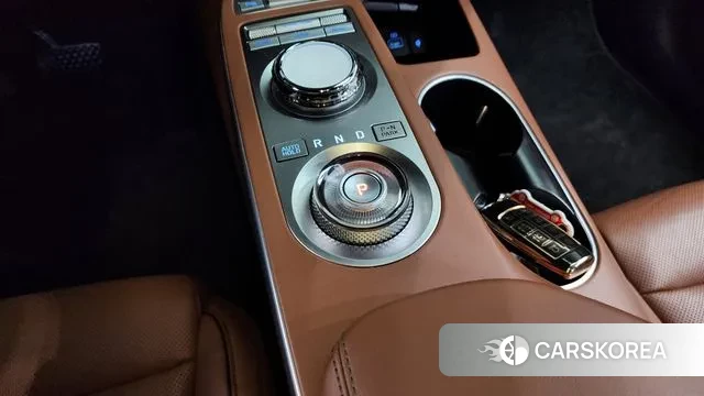 Genesis GV70 id 3740383 из Кореи 19