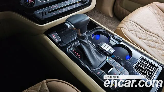 Kia The New Carnival id 2244963 из Кореи 19