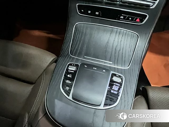 Mercedes-Benz E-class id 4240242 из Китая 9