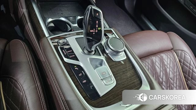BMW 7 Series (G11) id 4389613 из Кореи 31