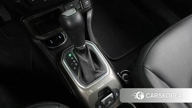 Jeep Renegade id 4759631 из Кореи 30