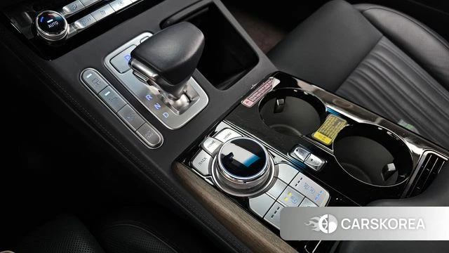 Genesis G90 id 3905392 из Кореи 19