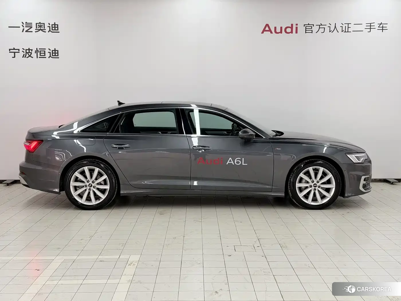 Audi A6L id 4583620 из Китая 18