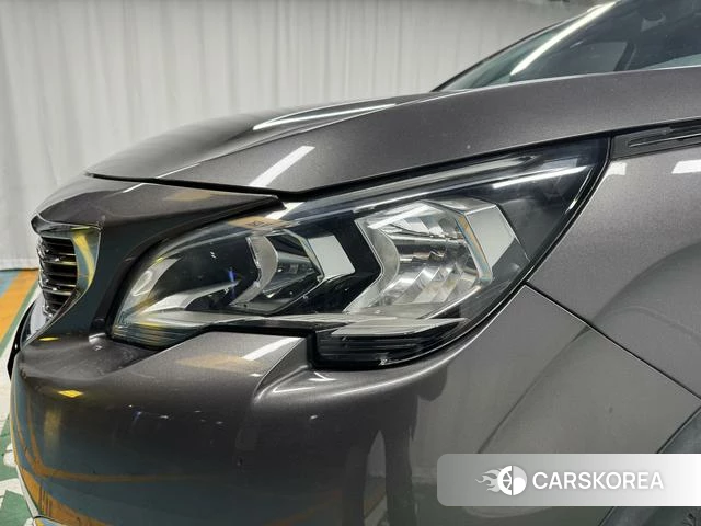 Peugeot 5008 id 4227359 из Китая 19