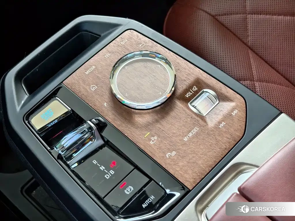 BMW iX id 4600507 из Китая 17